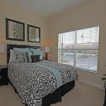 Lovely 5 Bed 4 Bath Paradise Palms Townhome Sleeps 10 In Style